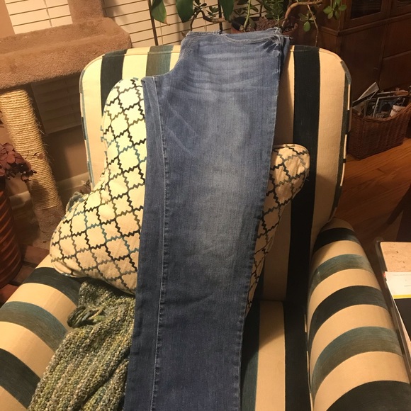 Atelier Premium Denim Stretch Jeans - Picture 4 of 6